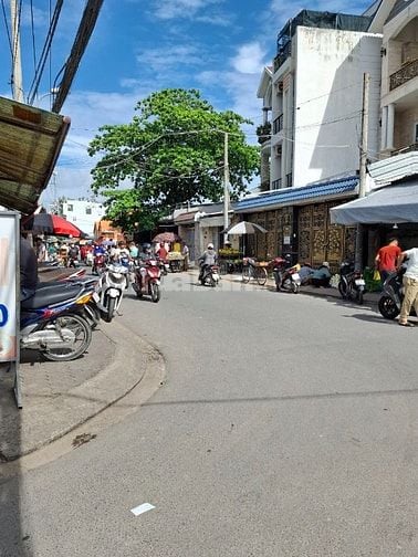 Bán đất 2 mặt tiền đường 43 Bình Trưng Tây Quận 2 giá 23,8 tỷ