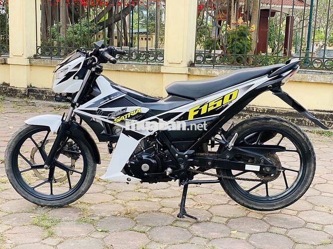 SUZUKI SATRIA 150FI TRẮNG ZIN MÁY CHẤT ĐẸP 9 CHỦ