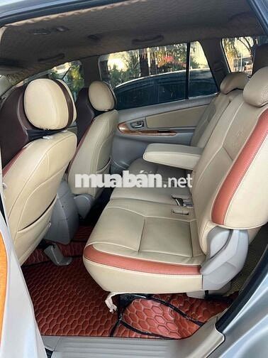 Toyota Innova 2010 G - xe gia đình