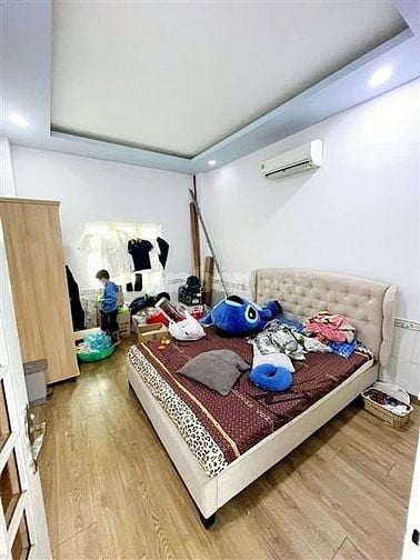 Nhà Mặt Tiền HXH Trần Xuân Soạn ,Quận 7,4 Lầu Dòng Tiền 22 Triệu/Tháng