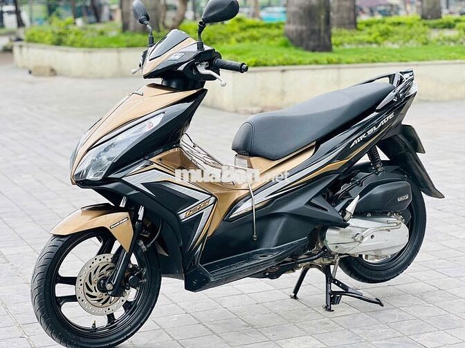 Honda Air Blade 125 Fi chính chủ đẹp Long lanh 99%