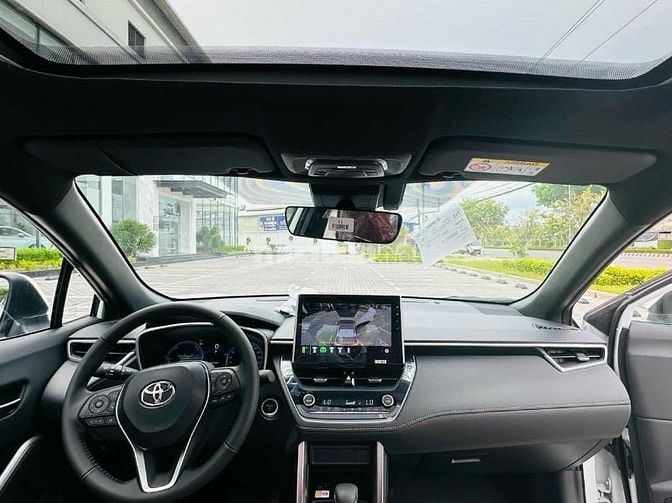 TOYOTA CROSS 2025 NHẬP KHẨU. MỚI 100% . NHIÈU ƯU ĐÃI