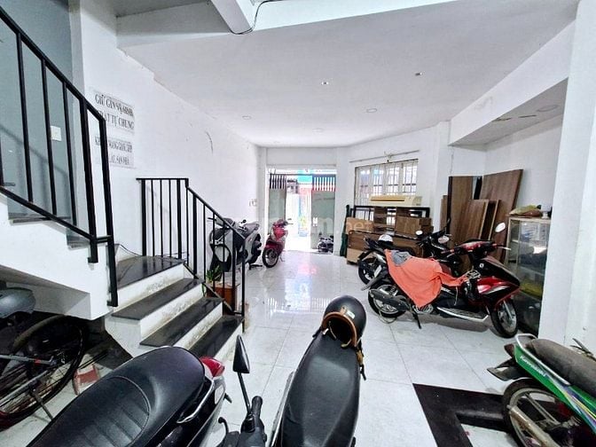 Nhà Mặt Tiền HXH Trần Xuân Soạn ,Quận 7,4 Lầu Dòng Tiền 22 Triệu/Tháng