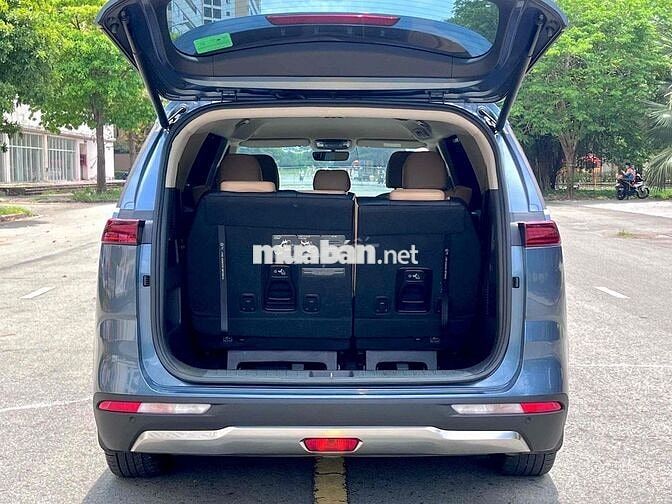 Xe Kia Carnival 2022 2.2D Premium 8 chỗ - 49900 km