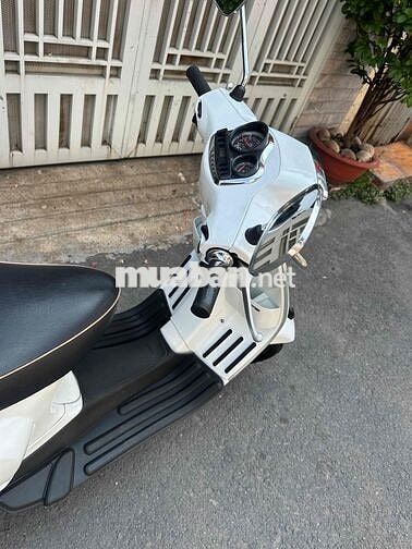 Piago 150 3V đen vuông chính chủ mua mới rin
