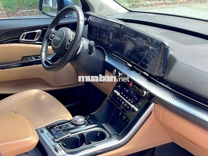 Xe Kia Carnival 2022 2.2D Premium 8 chỗ - 49900 km