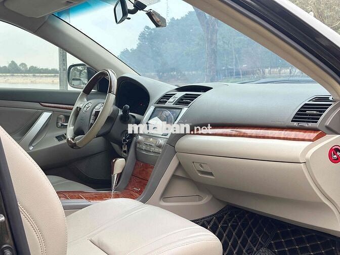 Toyota Camry 2.4G số tự động xe sang, đẹp zin 100%