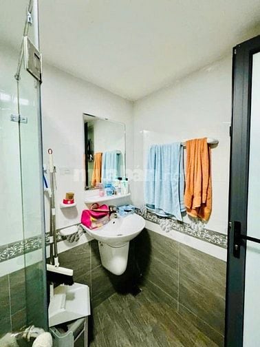 Bán CC mini, Ngọc Thụy, 15,3 tỷ, 100m2, 9 căn hộ full đồ, ô tô thông