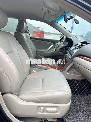 Toyota Camry 2.4G số tự động xe sang, đẹp zin 100%