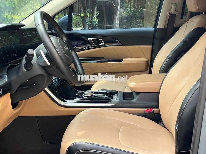Xe Kia Carnival 2022 2.2D Premium 8 chỗ - 49900 km