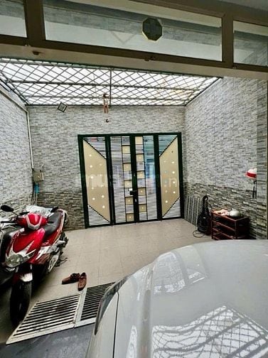  MT 5 Tầng có Thang Máy, dtsd 500m2(5x20), 9.5 Tỷ , Tân Thới Nhất, Q12