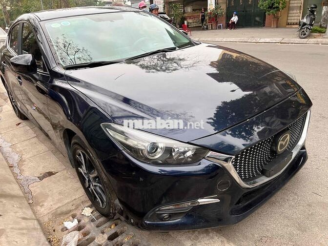 Mazda 3 2018 1.5 AT 6 vạn zin xuất sắc 100%