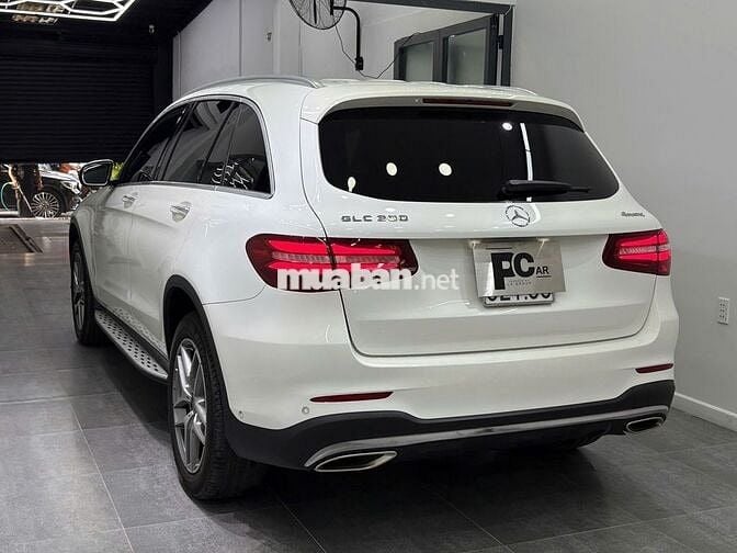 Mercedes Benz GLC 2019 300 4Matic - 63000 km