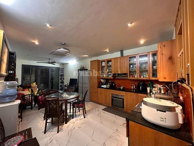 68m2 x 4 tầng x 4 ngủ ngõ 41 Thái Hà, hoàn thiện hiện đại, sổ đỏ cc