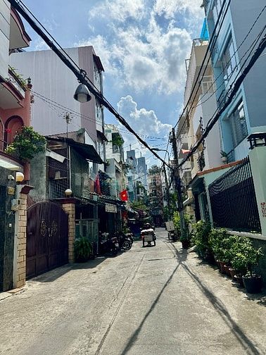 NHÀ VỊ TRÍ SẦM UẤT 45M2 NGUYỄN TRI PHƯƠNG, Q.10
