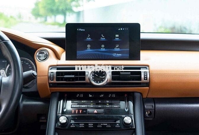 Lexus IS 2021 Luxury - 5 km