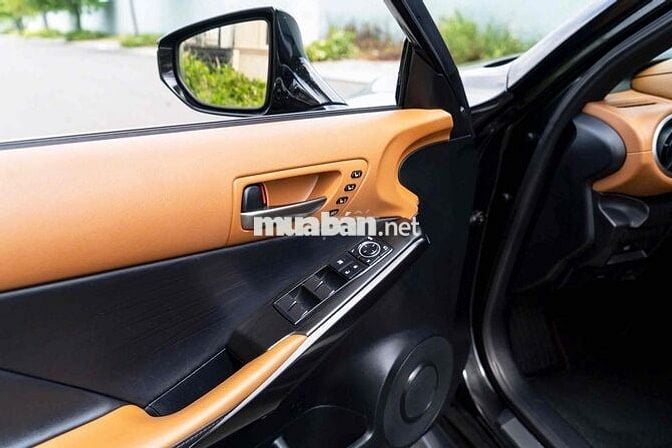 Lexus IS 2021 Luxury - 5 km