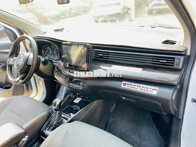 Suzuki Ertiga Hybrid 2023 màu trắng - 38000 km