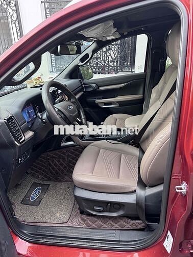 Ford Everest Titanium 2.0L 4x2 AT 2022 Form mới