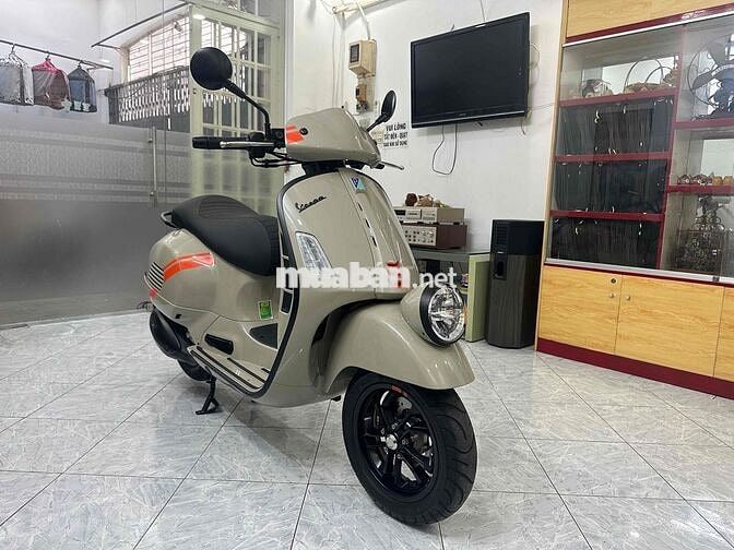 Bán xe Piaggio GTV 300cc đăng ký 05/2024.