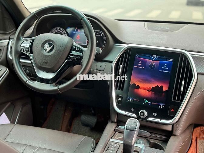 VinFast Lux SA2.0 2021 - 28000 km đẹp xuất sắc