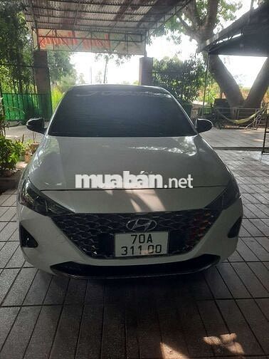 Hyundai Accent 2021 1.4 AT - 92000 km