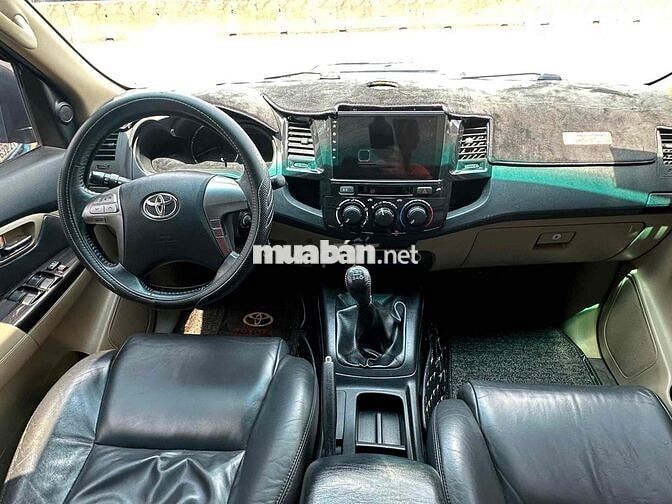 Toyota Fortuner 2015 2.7V 4x4 - 80000 km