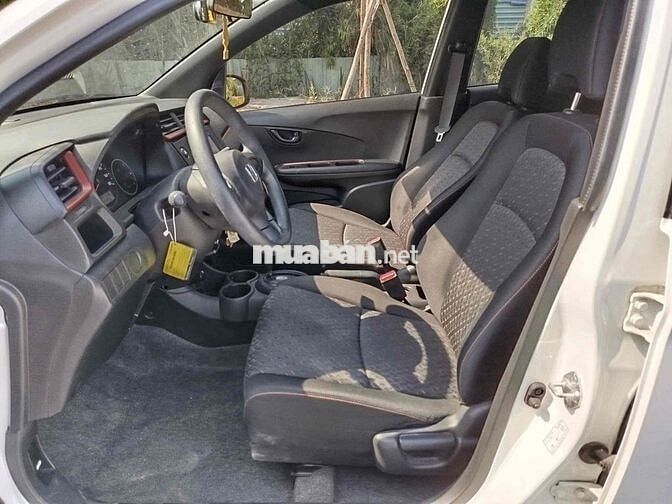 Honda Brio 2021 RS - 14800 km siêu lướt