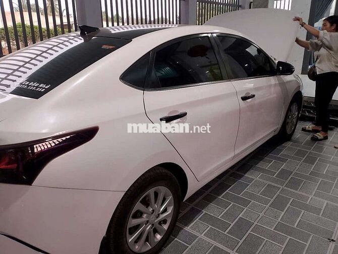 Hyundai Accent 2021 1.4 AT - 92000 km