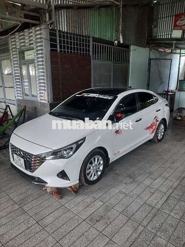 Hyundai Accent 2021 1.4 AT - 92000 km