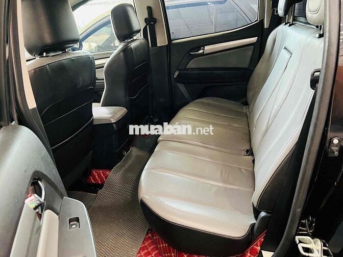 Chevrolet Colorado 2018 LTZ 2.8 AT 4WD. xe zin.