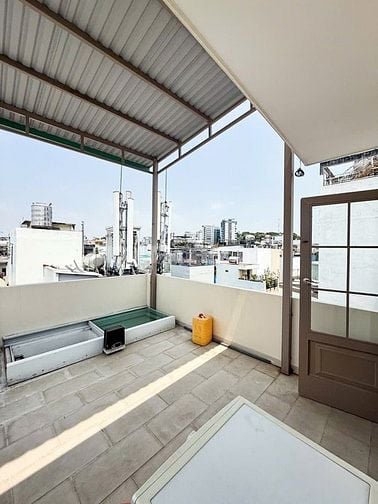 BÁN NHÀ MT LÝ THÁI TỔ Q3 [ 63m2 ]  - CÓ THANG MÁY