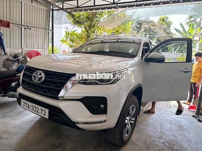 Toyota Fortuner 2022 2.4L 4x2 AT - 33000 km