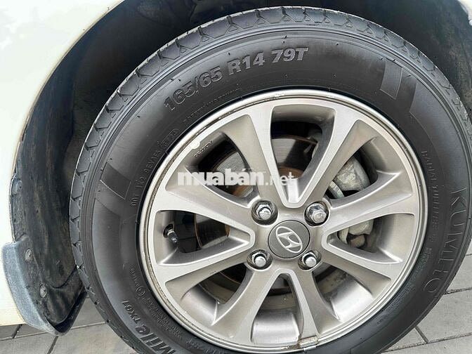 Hyundai i10 2015 1.0 AT nhập khẩu xe rất đẹp