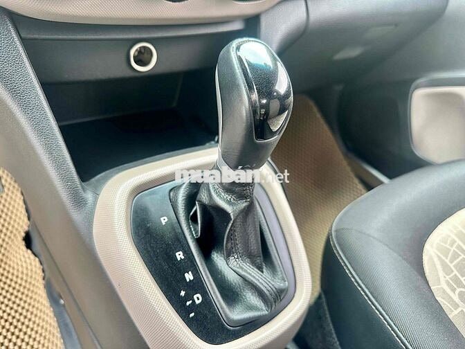 Hyundai i10 2015 1.0 AT nhập khẩu xe rất đẹp