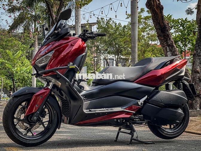 cần bán Yamaha Xmax300