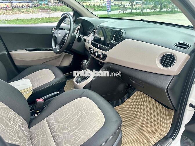 Hyundai i10 2015 1.0 AT nhập khẩu xe rất đẹp