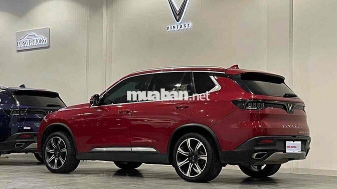 VinFast Lux SA2.0 2020 Premium 2.0 AT - 66000 km