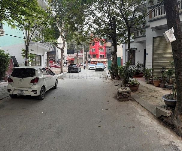 BÁN ĐẤT NGÕ 12 ĐÀO TẤN - THÔNG PHAN KẾ BÍNH - 53M - GIÁ 600 TRIỆU/MÉT