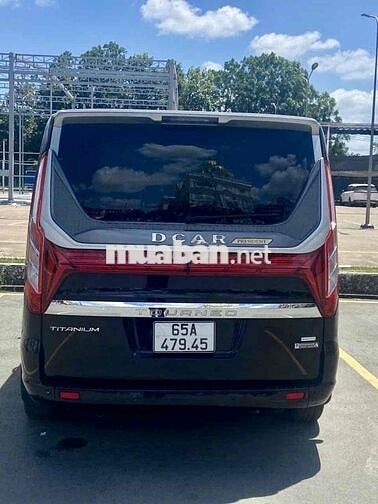 Ford Tourneo 2.0 Titanium lên Limousine thông minh
