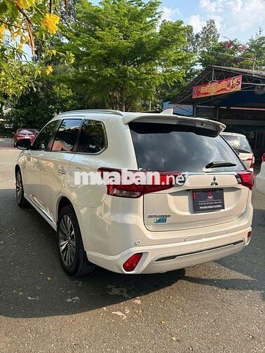 Mitsubishi Outlander 2022 2.0 CVT Premium
