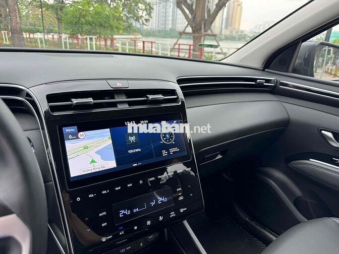 Hyundai Tucson 2023 2.0 AT Đặc biệt - 30000 km