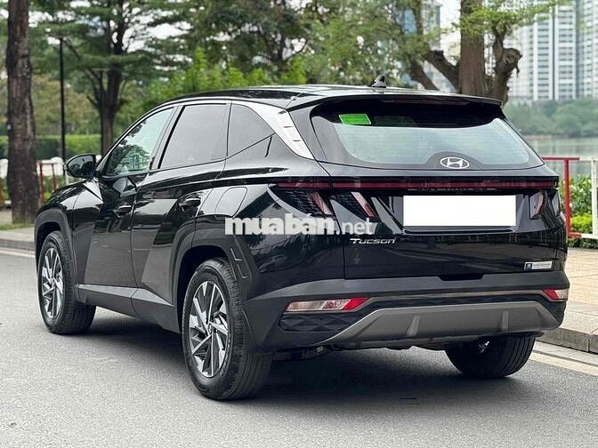 Hyundai Tucson 2023 2.0 AT Đặc biệt - 30000 km