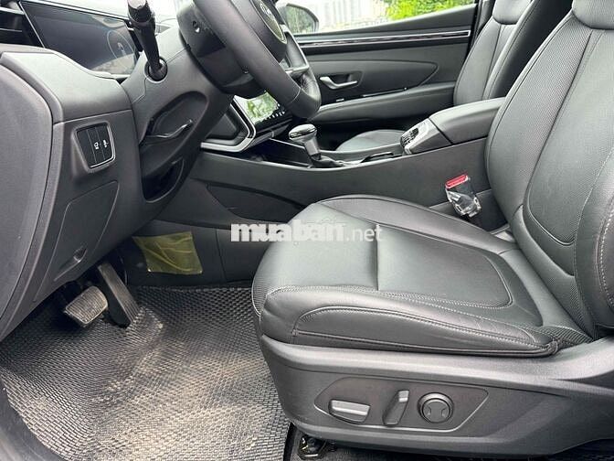 Hyundai Tucson 2023 2.0 AT Đặc biệt - 30000 km