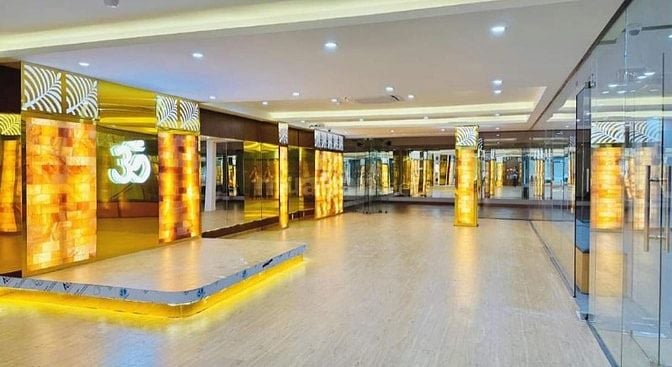 🙇 CHO THUÊ MẶT TIỀN NOW FIT ( 3 THÁNG 2 ) - NGANG 15M - KẾ VINCOM