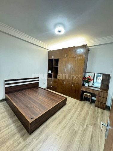 Cần Bán Nhà Tại | Nguyễn Văn Cừ | Vị Trí Trung Tâm Quận Long Biên    