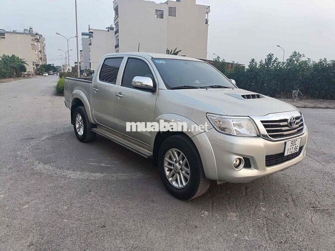 Toyota Hilux 2014 2.4E 4×2 AT - 250000 km