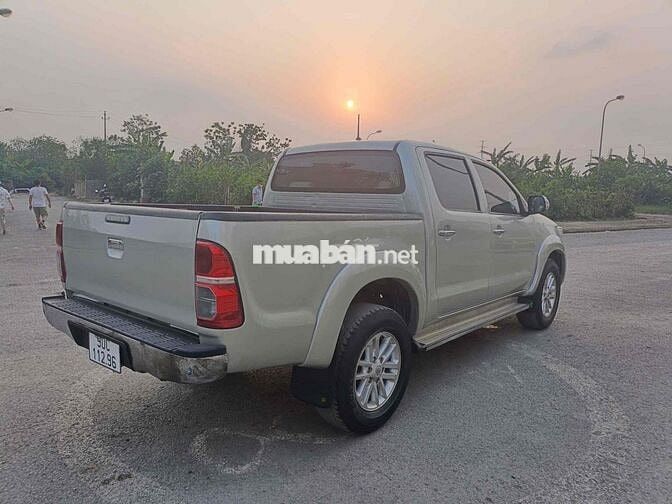 Toyota Hilux 2014 2.4E 4×2 AT - 250000 km