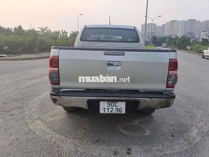 Toyota Hilux 2014 2.4E 4×2 AT - 250000 km