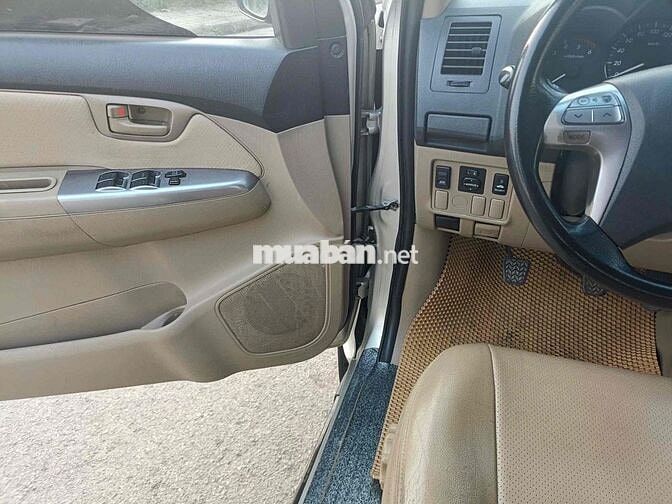 Toyota Hilux 2014 2.4E 4×2 AT - 250000 km